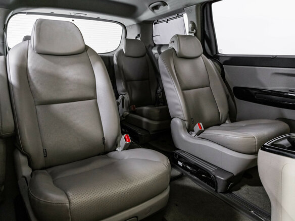 2019 Kia Carnival III, белый - вид 23