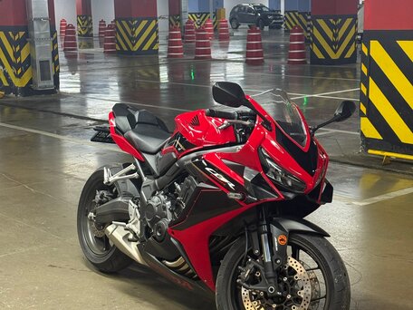 2023 Honda CBR 650R, красный, 1100000 рублей, вид 1