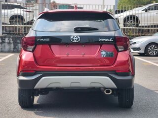 2023 Toyota Yaris L XP150 Рестайлинг, красный, 1110000 рублей, вид 5