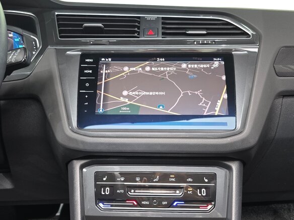 2022 Volkswagen Tiguan II Рестайлинг, белый, 3290000 рублей - вид 17