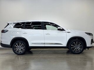 2023 Chery Tiggo 8 Pro Max I, белый, 2690000 рублей, вид 4