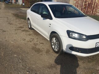 2013 Volkswagen Polo V, белый, 599000 рублей, вид 2