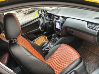2018 Skoda Octavia III (A7) Рестайлинг, жёлтый, 1100000 рублей, вид 5