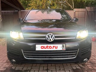 2014 Volkswagen Touareg II, чёрный, 2500000 рублей, вид 4