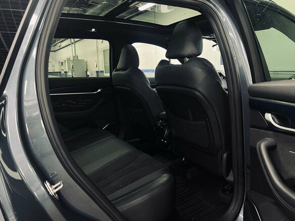 2024 Geely Monjaro I, серый, 3050000 рублей - вид 22