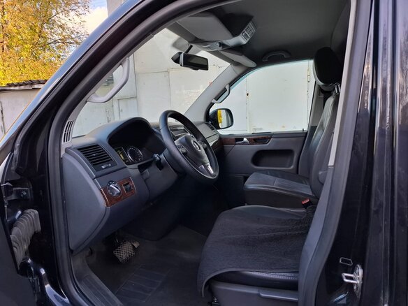 2014 Volkswagen Multivan T5 Рестайлинг, чёрный, 2350000 рублей - вид 7