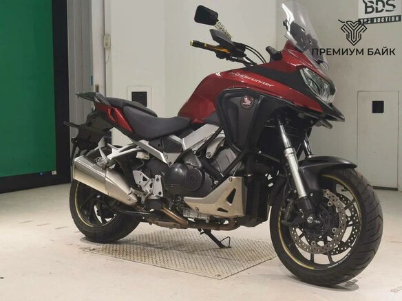 2020 Honda VFR 800X (Crossrunner), красный, 999000 рублей - вид 2