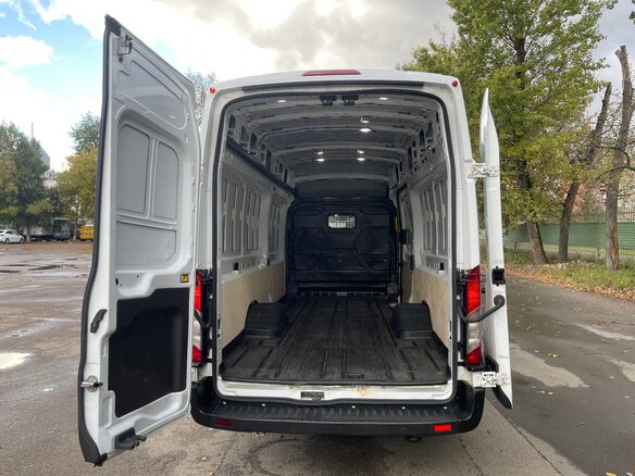 2020 Ford Transit, белый, 2980000 рублей - вид 4