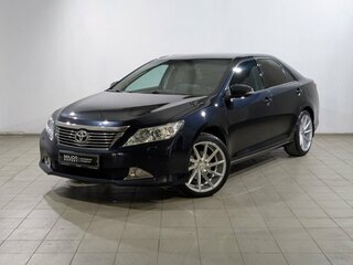 2013 Toyota Camry VII (XV50), серый, 1990000 рублей, вид 1