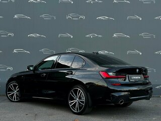 2020 BMW 3 серии 320i xDrive VII (G2x), чёрный, 2798500 рублей, вид 4
