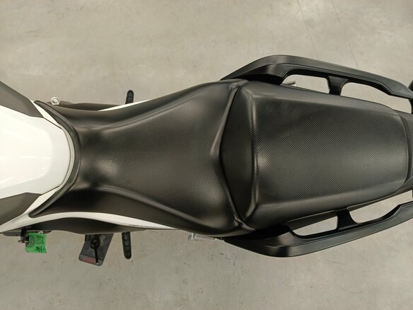 2013 Honda NC 700S, белый, 450000 рублей - вид 24