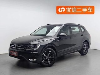2021 Volkswagen Tiguan 380TSI L II (China Market), чёрный, 1870000 рублей, вид 1