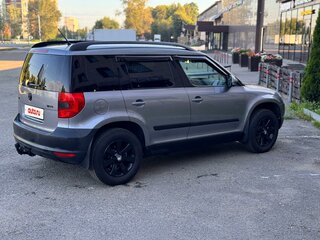 2013 Skoda Yeti I, серый, 950000 рублей, вид 5