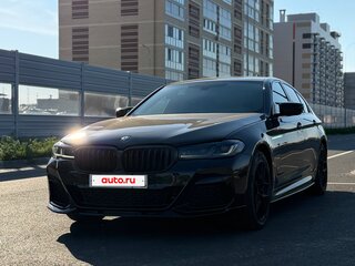 2019 BMW 5 серии 520d xDrive VII (G30/G31/G38), чёрный, 2600000 рублей, вид 2