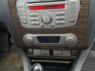 2008 Ford Focus II, серебристый, 1250000 рублей, вид 2