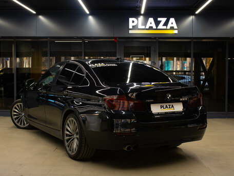 2014 BMW 5 серии 528i xDrive VI (F10/F11/F07) Рестайлинг, чёрный, 1950000 рублей, вид 3