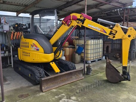 2016 Komatsu PC30UU, жёлтый, 2100000 рублей, вид 1