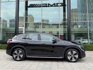 2025 Mercedes-Benz EQE SUV 500, чёрный, 7630000 рублей, вид 2