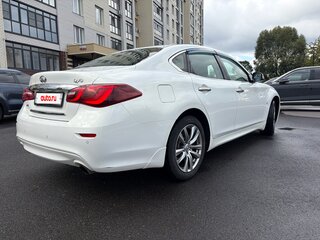 2015 Infiniti Q70 I Рестайлинг, белый, 2150000 рублей, вид 5