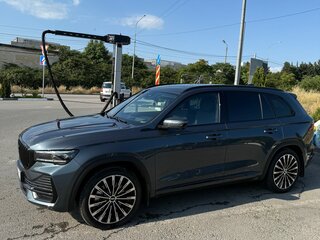 2025 Geely Monjaro (Xingyue L) I Рестайлинг (China Market), серый, 3650000 рублей, вид 5