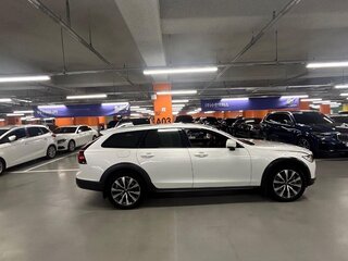 2021 Volvo V90 Cross Country I Рестайлинг, белый, 5975000 рублей, вид 2