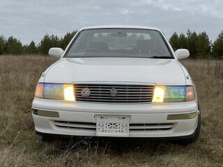 1993 Toyota Crown IX (S140), белый, 395000 рублей, вид 1