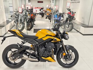 2025 Triumph Street Triple, жёлтый, 1550000 рублей, вид 1
