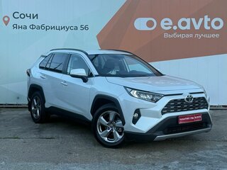 2020 Toyota RAV4 V (XA50), белый, 3248000 рублей, вид 3