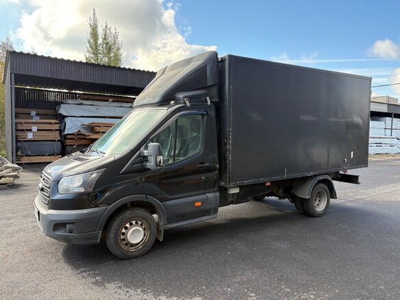 2018 Ford Transit, чёрный, 2000000 рублей
