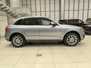 2011 Audi Q5 I (8R), серый, 1299000 рублей, вид 4
