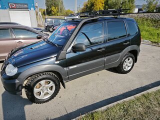 2012 Chevrolet Niva I Рестайлинг, чёрный, 580000 рублей, вид 4