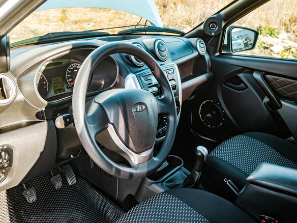 2017 Lada (ВАЗ) Granta I, белый, 519000 рублей - вид 11