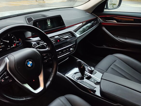 2017 BMW 5 серии 520d VII (G30/G31/G38), белый, 2650000 рублей - вид 7