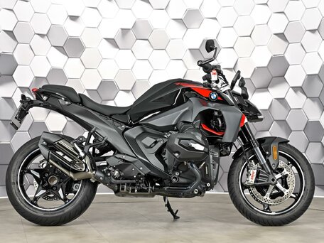 2025 BMW R 1300 R, чёрный, 2299000 рублей, вид 3