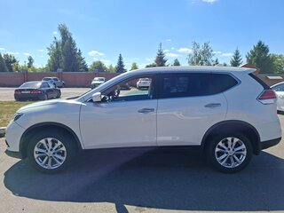 2017 Nissan X-Trail III, белый, 2250000 рублей, вид 4