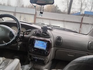 1999 Chrysler Town & Country III, белый, 250000 рублей, вид 4