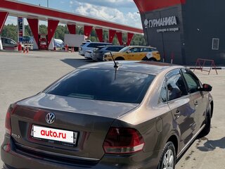 2017 Volkswagen Polo V Рестайлинг, коричневый, 1180000 рублей, вид 3