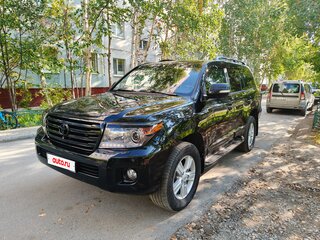 2013 Toyota Land Cruiser 200 Series Рестайлинг 1, чёрный, 4000000 рублей, вид 1