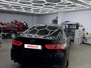 2019 Toyota Camry VIII (XV70), чёрный, 3000000 рублей, вид 4