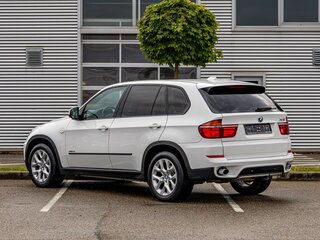 2013 BMW X5 35i II (E70) Рестайлинг, белый, 1895000 рублей, вид 4