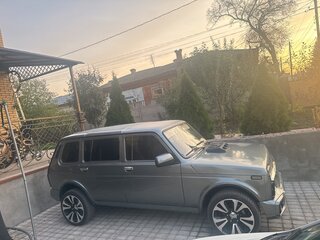 2013 Lada (ВАЗ) 2131 (4x4) I, серый, 625000 рублей, вид 4