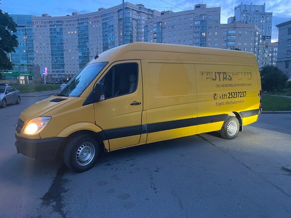 2010 Mercedes-Benz Sprinter, жёлтый, 1150000 рублей - вид 6