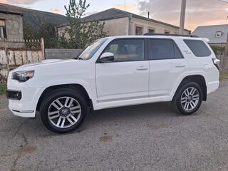 2024 Toyota 4Runner V Рестайлинг, белый, 4700000 рублей, вид 2