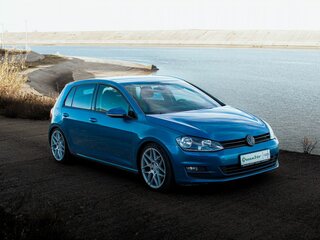 2013 Volkswagen Golf VII, голубой, 990000 рублей, вид 1