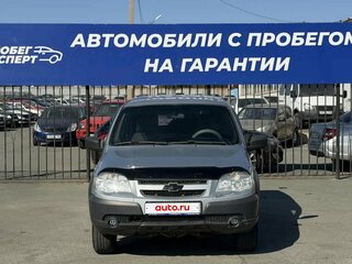 2016 Chevrolet Niva I Рестайлинг, серый, 389000 рублей, вид 2