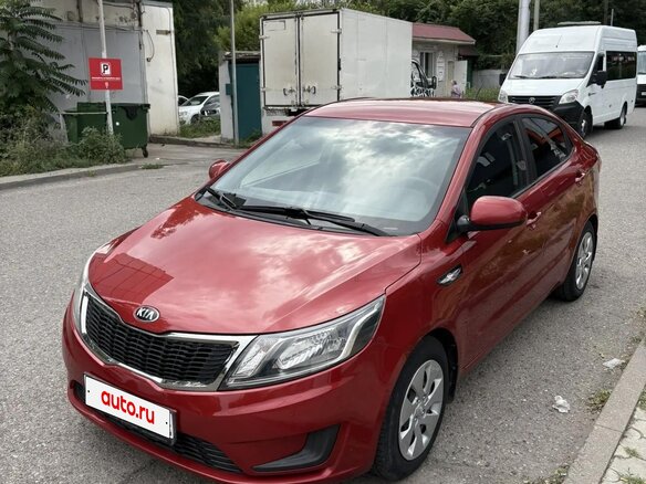 2014 Kia Rio III, красный, 950000 рублей