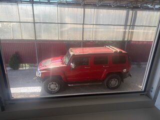 2008 Hummer H3, красный, 2500000 рублей, вид 1