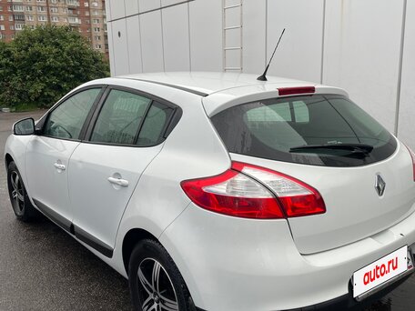 2013 Renault Megane III Рестайлинг, белый, 585000 рублей, вид 5
