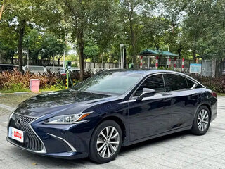2021 Lexus ES 200 VII Рестайлинг, чёрный, 4105000 рублей, вид 1