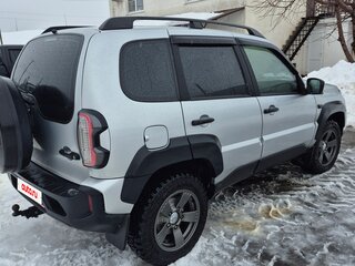 2023 Lada (ВАЗ) Niva Travel I, серый, 1300000 рублей, вид 2